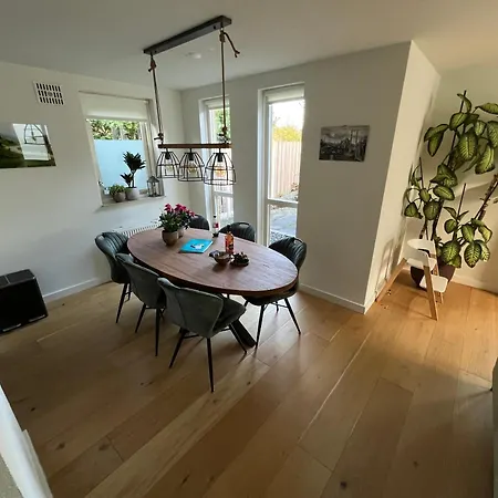 De Eewijkse Hoeve Prázdninový dům *