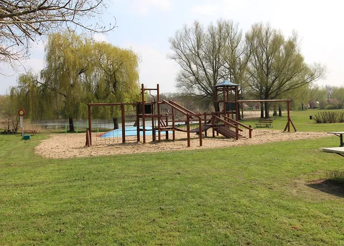 De Eewijkse Hoeve 度假居 Ewijk